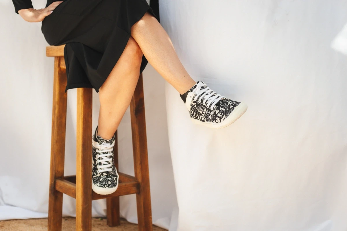 Босоногие ботинки Sambas the bambas Original Luna — чёрно-белые, фото 15